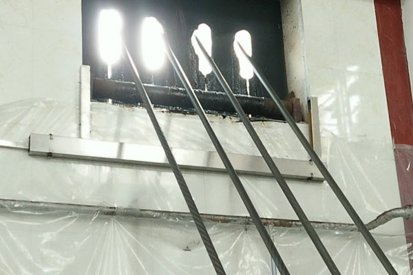 分析礦用提升機鋼絲繩斷繩的原因及應對措施